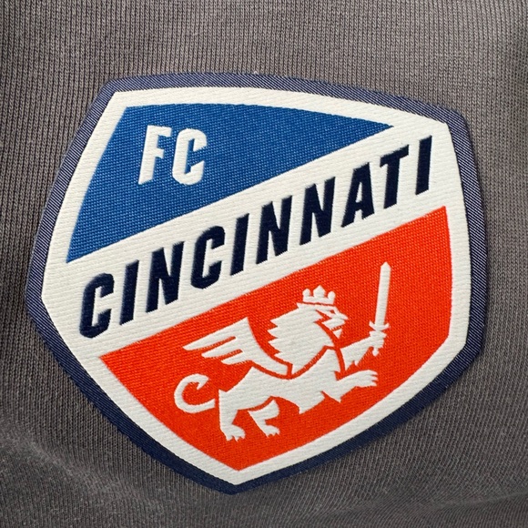 #456 FC Cincinnati Travel sweatpants by Adidas - Picture 7 of 8